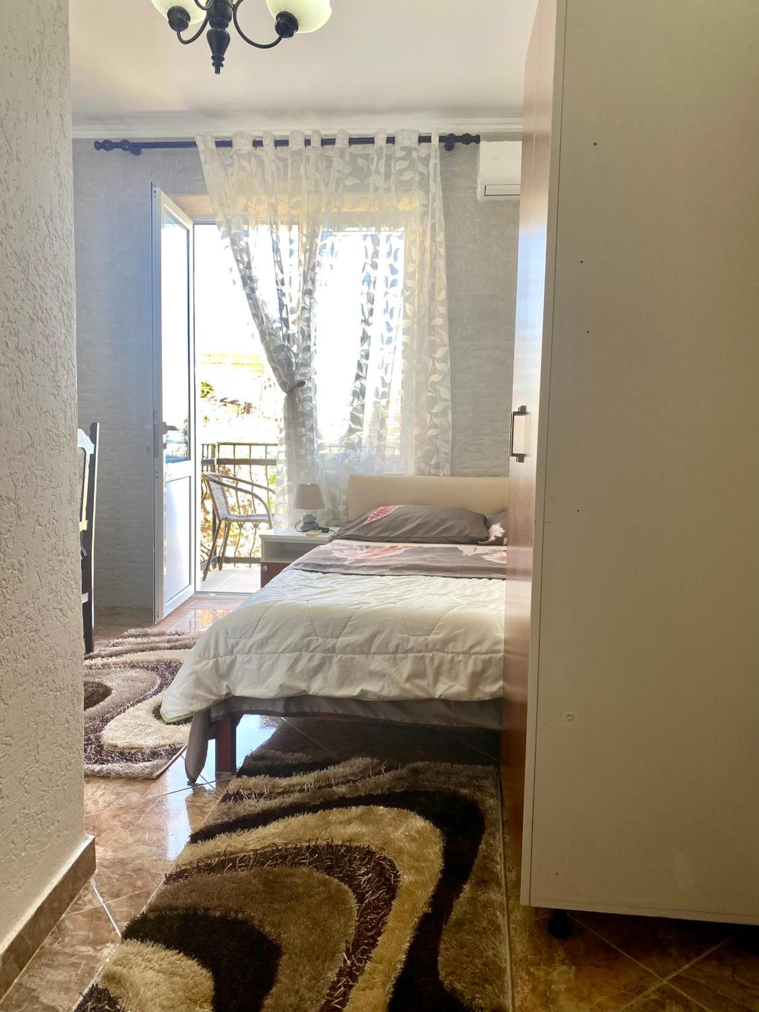 Apartments Zuto Улцинь Екстер'єр фото