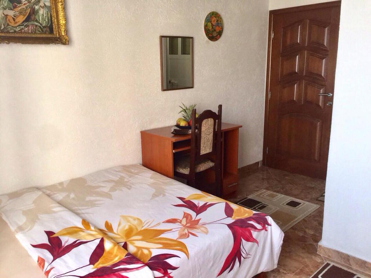 Apartments Zuto Улцинь Екстер'єр фото