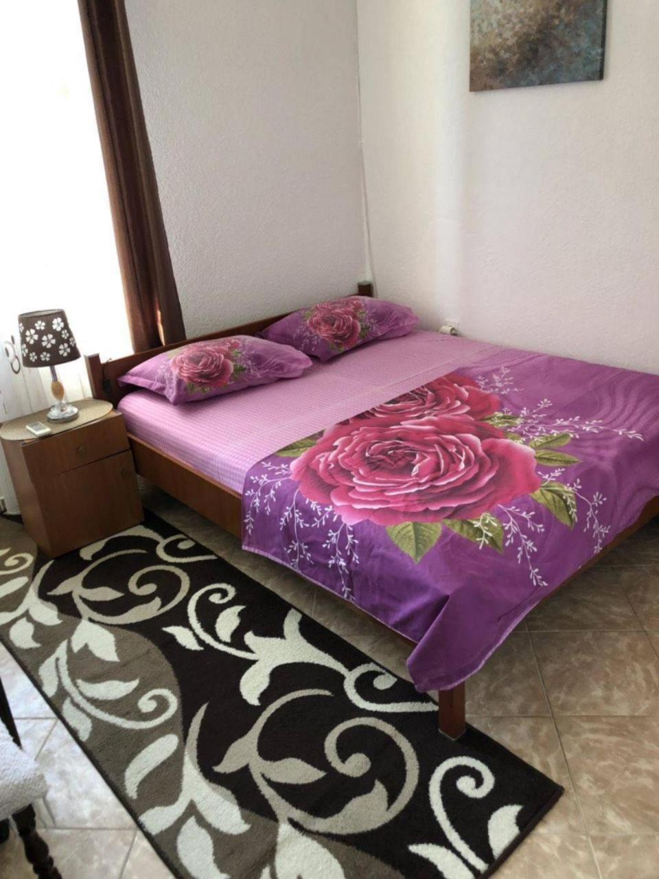 Apartments Zuto Улцинь Екстер'єр фото
