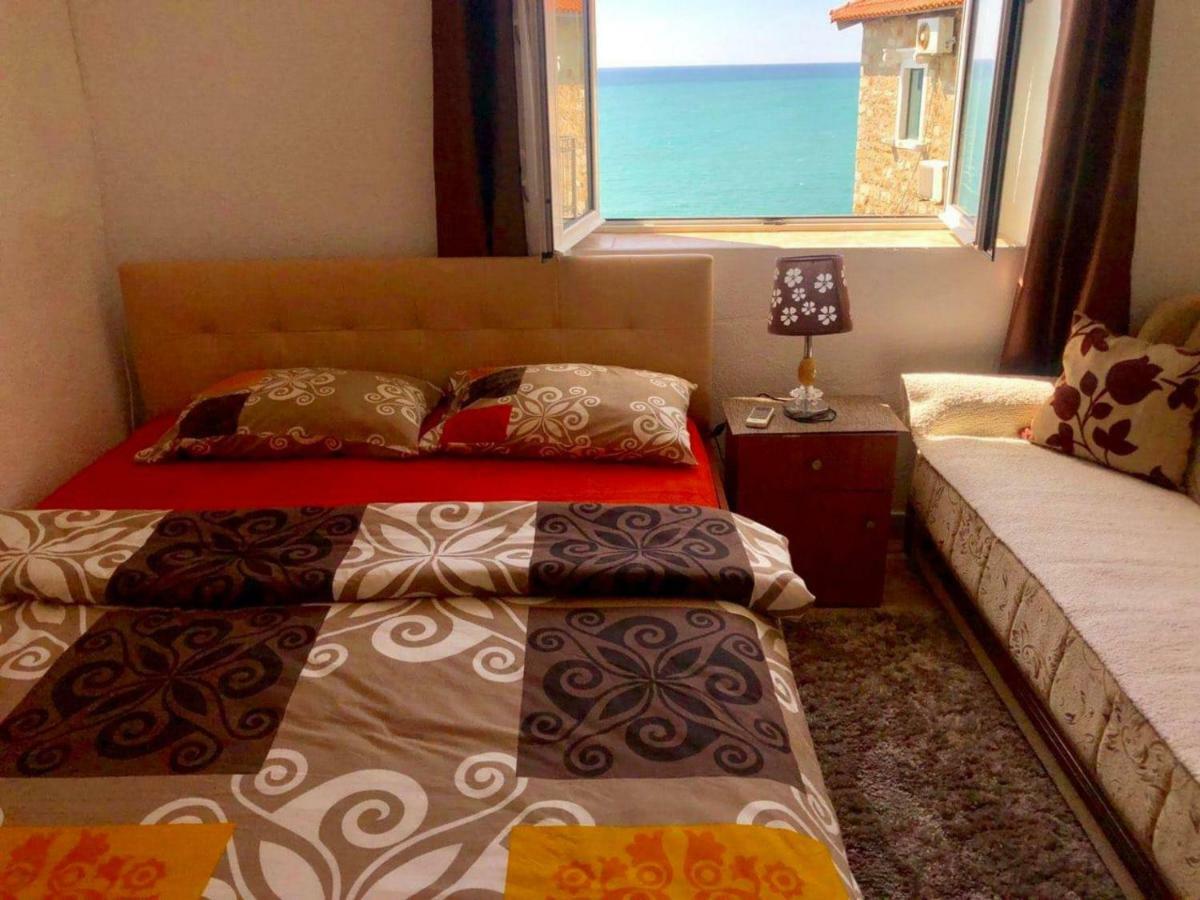 Apartments Zuto Улцинь Екстер'єр фото
