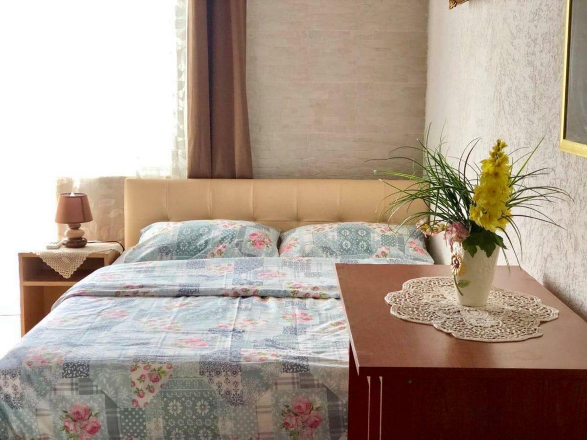 Apartments Zuto Улцинь Екстер'єр фото